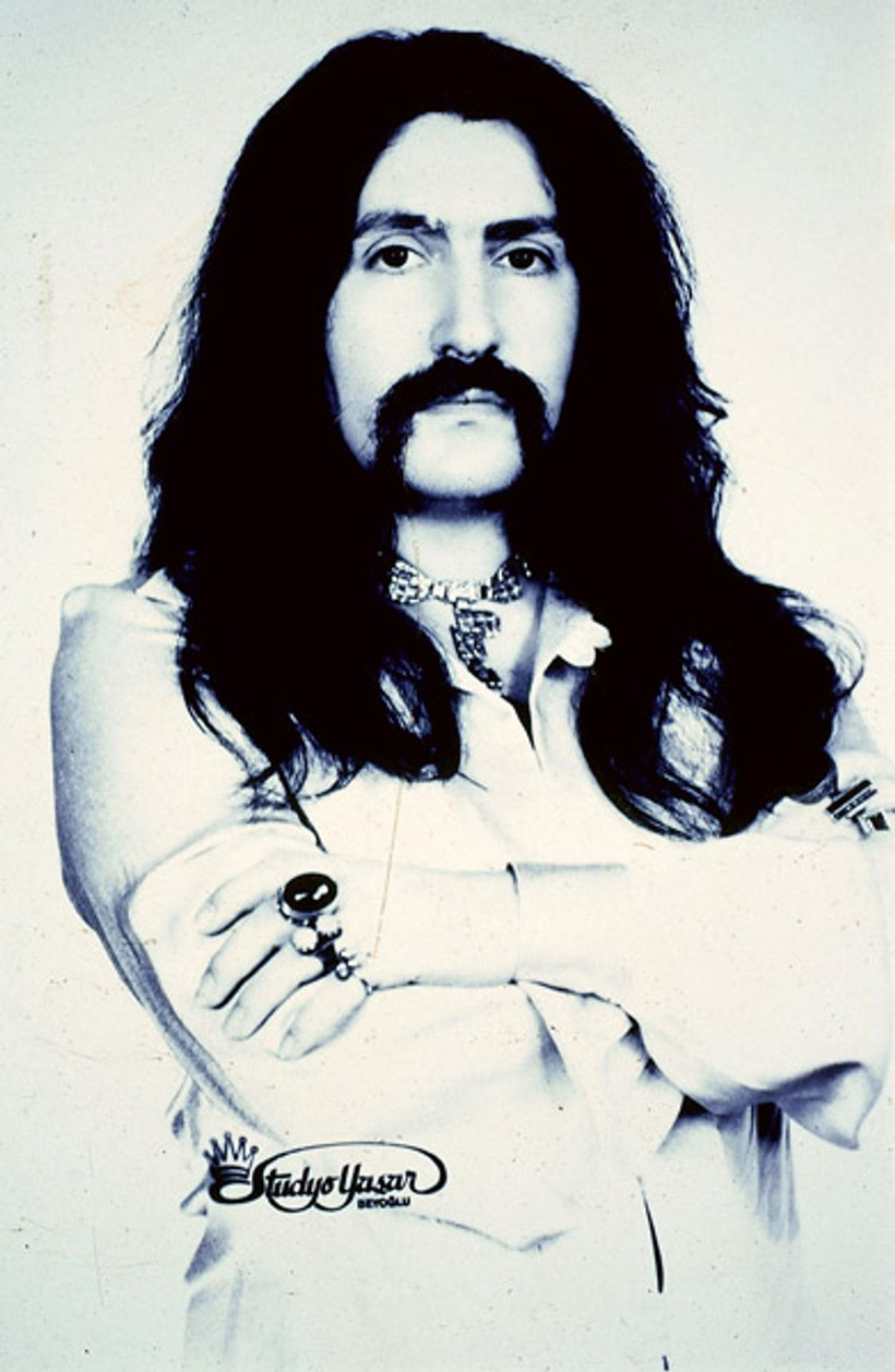 Türk Müziği’nin dev ismi Barış Manço’nun hiç görmediğiniz çocukluk karesi olay oldu! 7'den 77'ye herkesin sevgilisiydi - Resim: 11