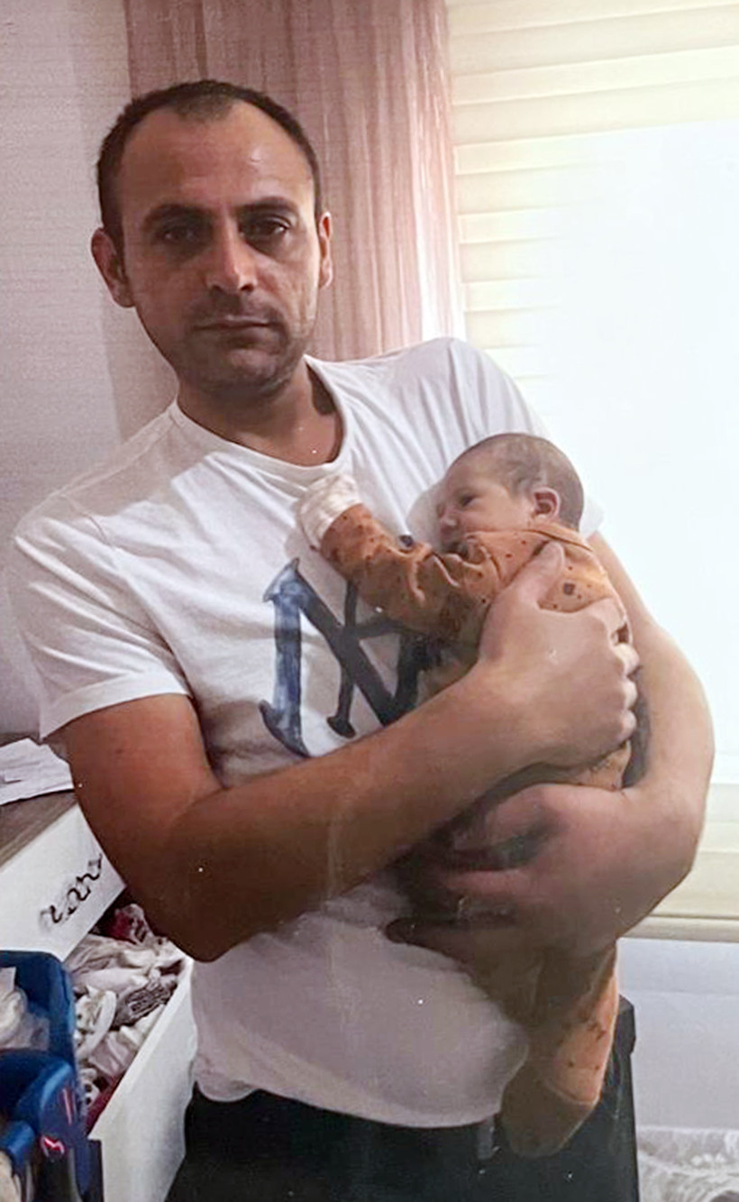 ‘Sabredin’ dediler 850 bin TL’yi iç ettiler! Eşini kaybetti, felç kaldı, avukat kurbanı oldu - Resim : 3