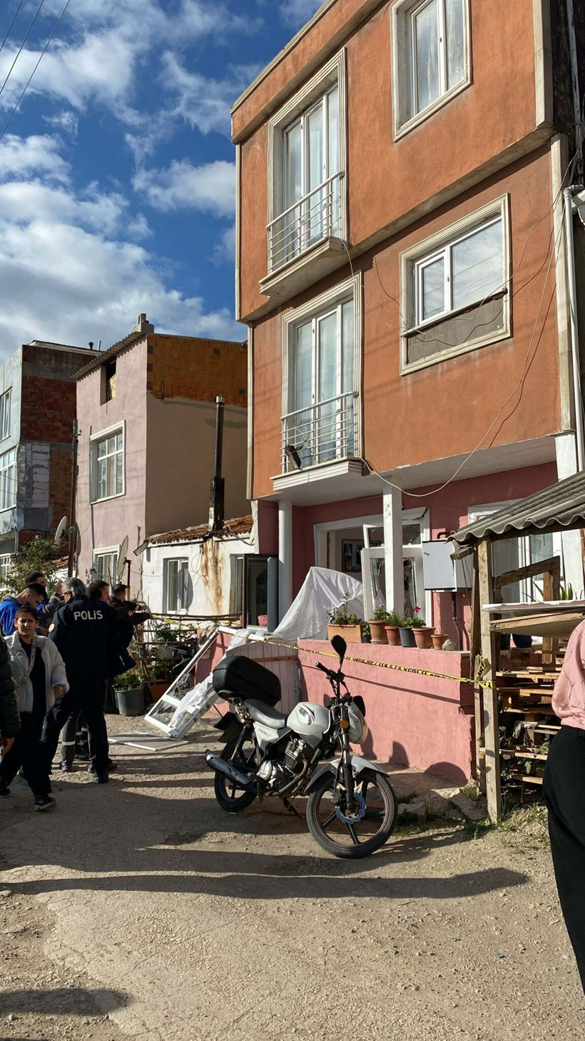 Çanakkale'de evde patlama: 1 yaralı - Resim : 1