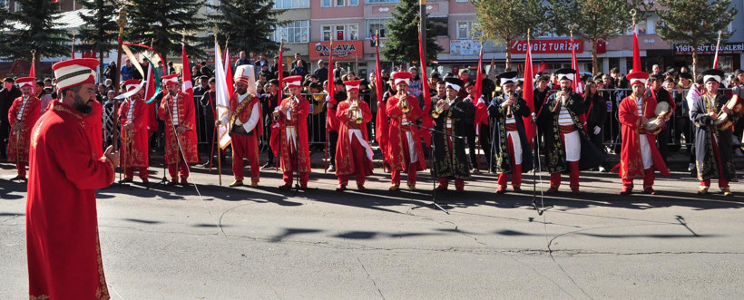 Kars destanı: 105 yıllık bağımsızlık günü coşkuyla kutlandı! - Resim : 1