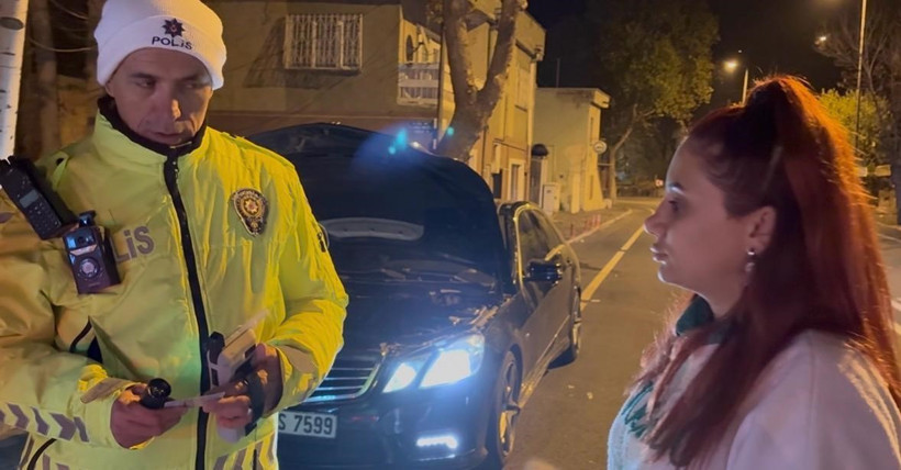 Gülerek üfledi ağlayarak ehliyetsiz ayrıldı! - Resim : 1