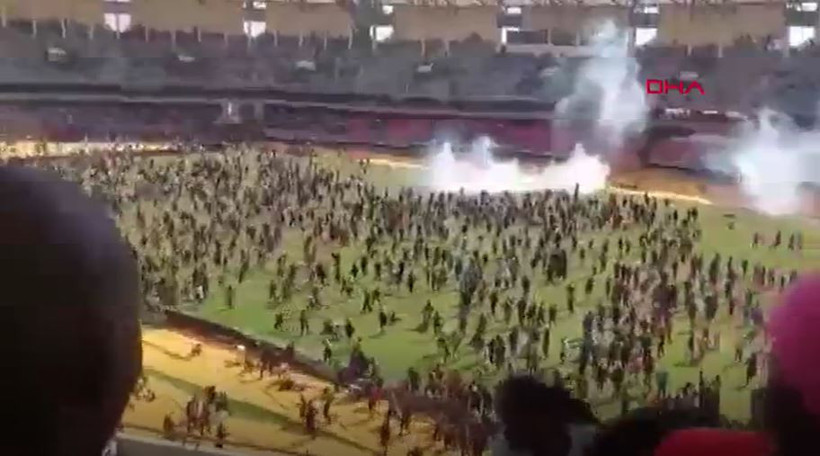 Eski Başbakan Odinga’nın cenazesi savaş alanına döndü: Nairobi’dek kargaşa! - Resim : 1