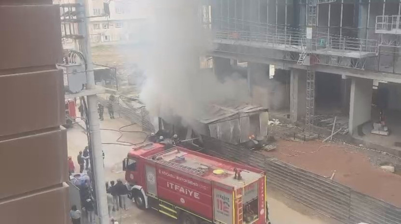 İzmit’te işçi konteyneri alev topuna döndü! - Resim : 3