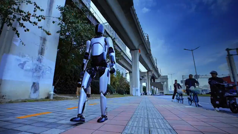 İnsansı robot dünya rekoru kırdı: 106 kilometre yürüdü - Resim : 2