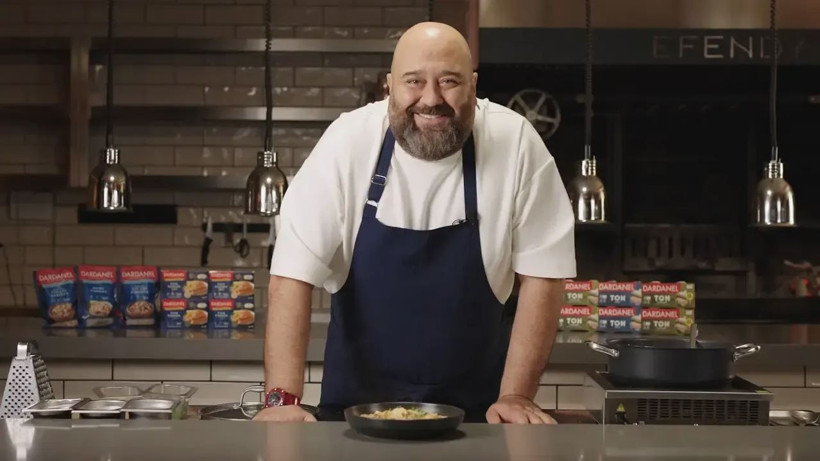 MasterChef Somer Sivrioğlu ve sevgilisi Tilbe Uslu ilişkisi çatırdıyor mu? Yaş farkıyla gündem olmuşlardı - Resim: 20