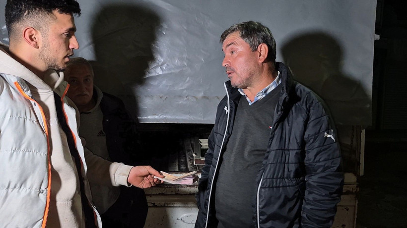 Parasız kalan dağdan topluyor kilosunu 400 TL'ye satıyor. Ne karışan var, ne de mesai saati - Resim: 5