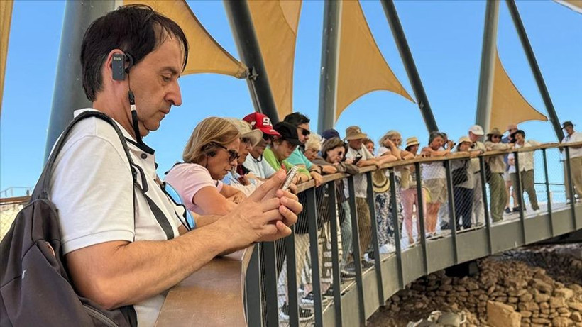 Tarihin sıfır noktası doldu taştı: Günlük 5 bin kişi 12 bin yıllık Göbeklitepe'yi geziyor! - Resim: 6