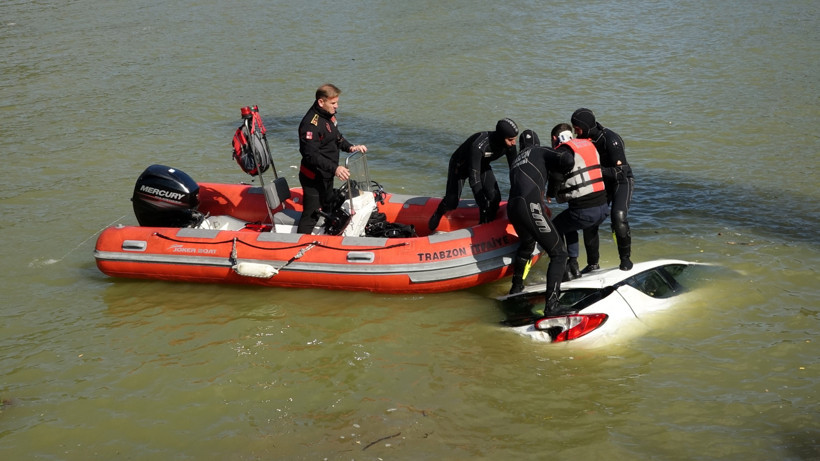 Sera Gölü’nde alarm! Mahsur kalanlar kurtarıldı! Tatbikat gerçeği aratmadı - Resim : 3