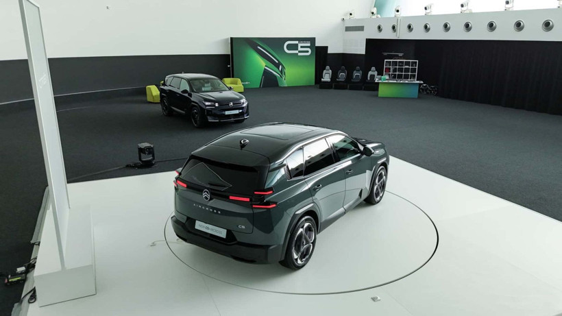 Uygun fiyatlı suv Citroen C5 Aircross Türkiye'de satışa çıkıyor - Resim: 10