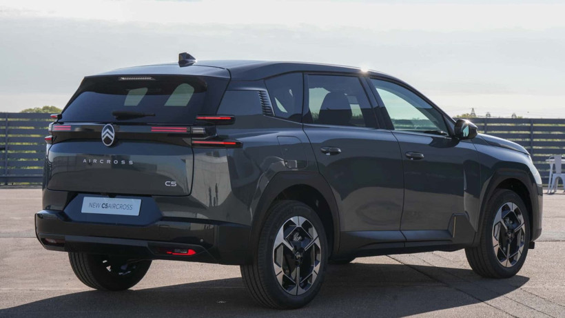 Uygun fiyatlı suv Citroen C5 Aircross Türkiye'de satışa çıkıyor - Resim: 3
