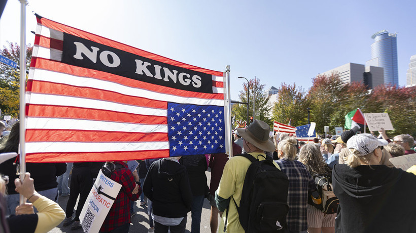 Trump protestoların suçunu Soros’a attı! 7 milyondan fazla kişi sokağa çıktı - Resim : 1