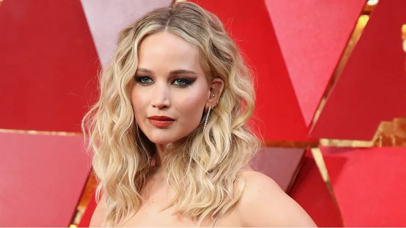 Oscar’lı yıldız Jennifer Lawrence ameliyat masasına yatıyor: İşte tarih! - Resim: 27