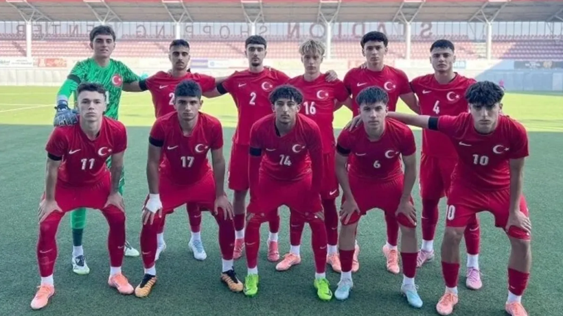 Milliler Malta'yı ezdi geçti! - Resim : 2