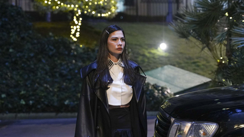 Eşref Rüya'nın Nisan'ı Demet Özdemir Beşiktaşlı Emirhan Topçu ile aşk mı yaşıyor? Yaş farkı dikkat çekti! - Resim : 10