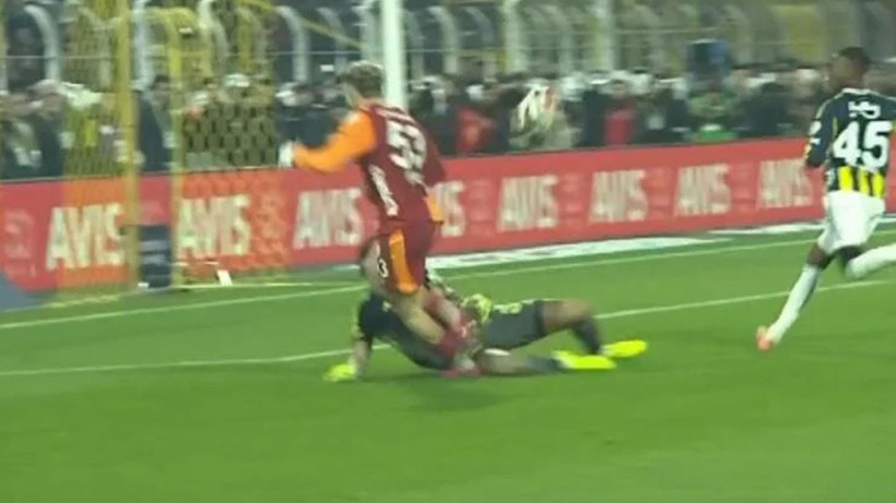 Fenerbahçe'nin Galatasaray maçında iptal edilen golünde karar doğru mu? beIN Trio son noktayı koydu! - Resim : 5