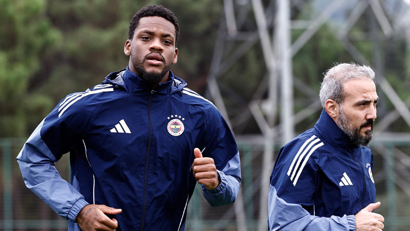 Fenerbahçe'de yıldız oyuncu haftalar sonra antrenmana çıktı - Resim : 1