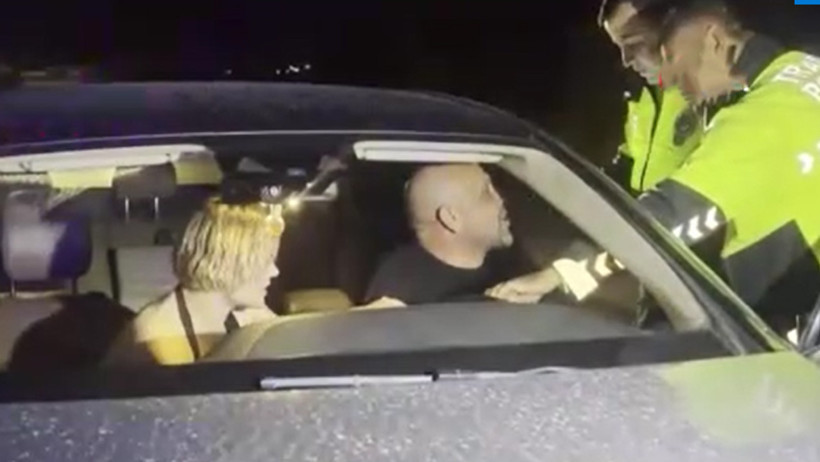 Polislere ecel teri döktüren tehdit! Olmadı rüşvet teklif etti: - Resim : 3