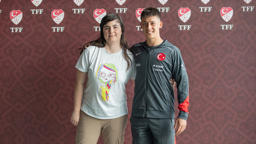 Milli futbolculardan otizmli çocuklara destek - Resim : 1