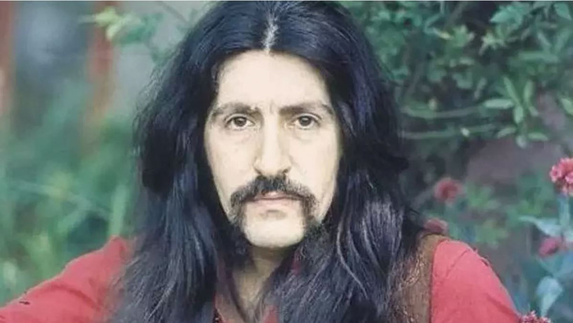 Türk Müziği’nin dev ismi Barış Manço’nun hiç görmediğiniz çocukluk karesi olay oldu! 7'den 77'ye herkesin sevgilisiydi - Resim: 28