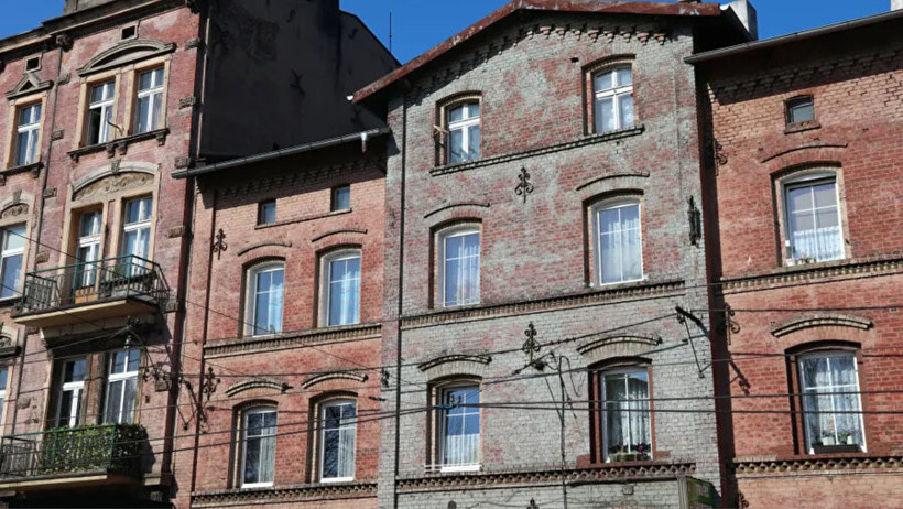 15 yaşında 'kayboldu' dediler! 27 yıl kilitli kaldığı odadan kurtarıldı - Resim : 2