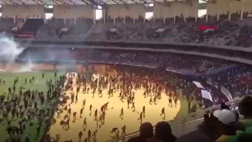 Eski Başbakan Odinga’nın cenazesi savaş alanına döndü: Nairobi’dek kargaşa! - Resim : 6