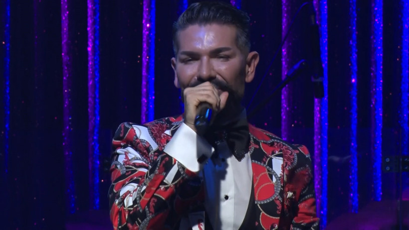 Ünlü sanatçı Mehmet Çevik'ten sahne ortasında şok karar: 36 doğum günü kutlaması! - Resim : 6