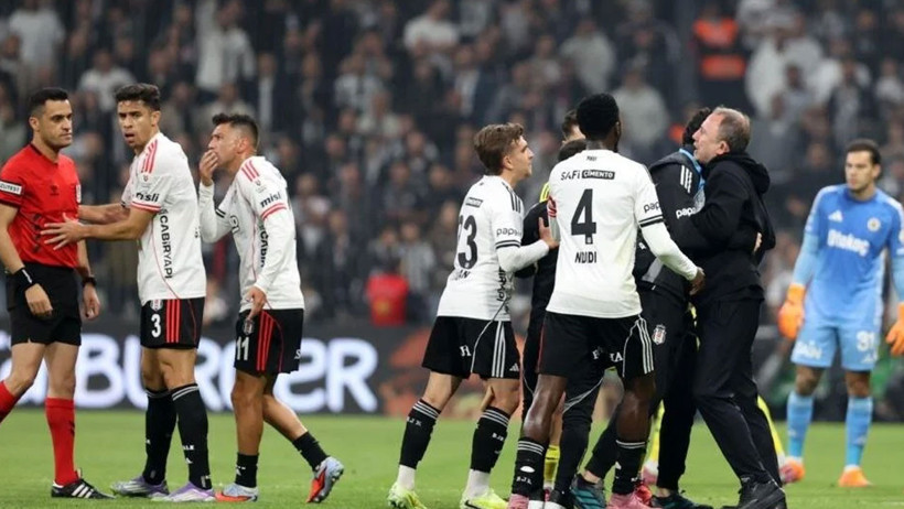 Orkun Kökçü ve Sergen Yalçın'ın gördüğü Fenerbahçe derbisinde gördüğü kırmızı kartlar doğru mu? beIN Trio ekibi son noktayı koydu - Resim : 3