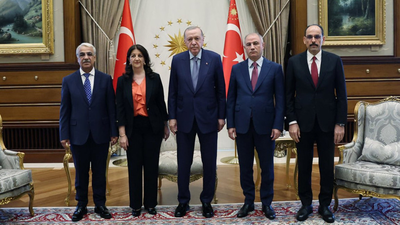 Nereden nereye: Ahmet Türk Sabah'ın manşetinde - Resim : 1