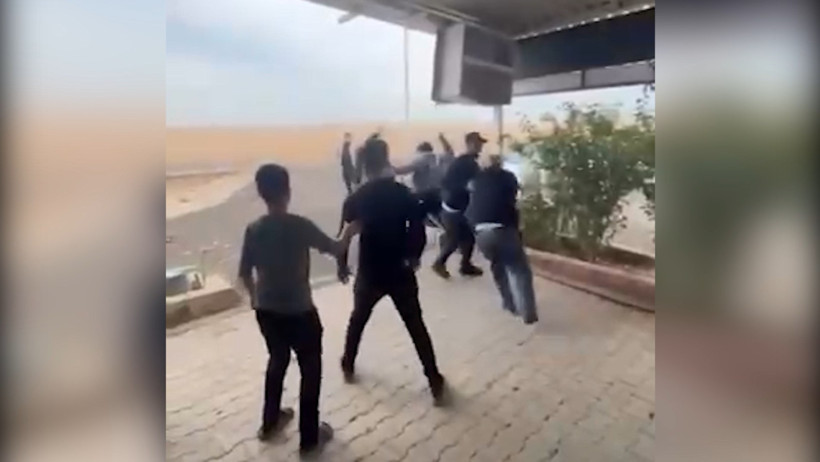 Yediemin parkında yüksek ücret kavgası! Tekme, tokat, sopa ve kemer… 4 kişi yaralandı - Resim : 1