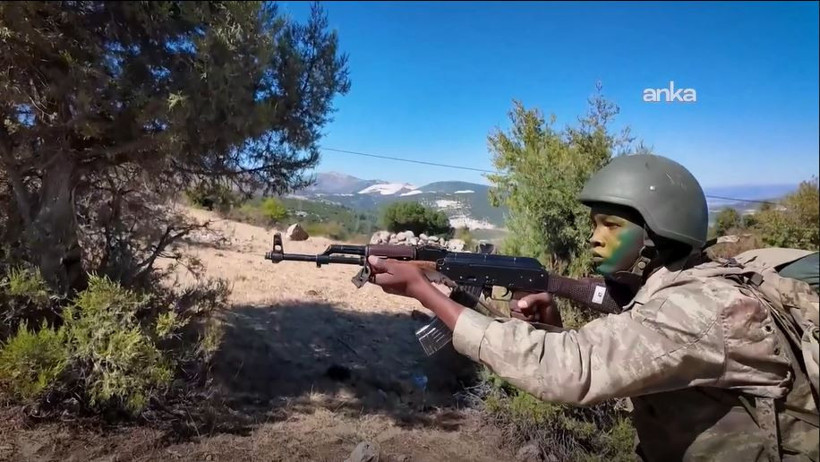 Türk eğitimiyle Yetişen Afrikalı komandolar göreve hazır - Resim : 3