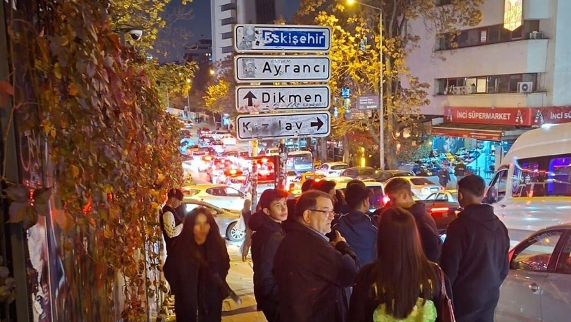 Kızılay Tabelası akımını başlatan Nisa Saraçoğlu konuştu: Rezil ettiler akımı! - Resim : 5