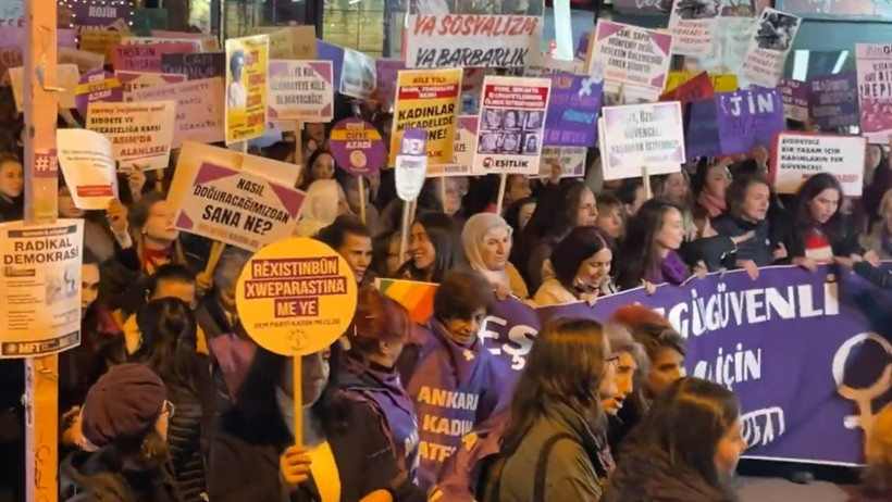 Kadınlar yasaklara rağmen sokaklardan haykırdı - Resim : 2