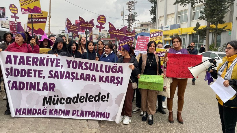 Kadınlar yasaklara rağmen sokaklardan haykırdı - Resim : 5