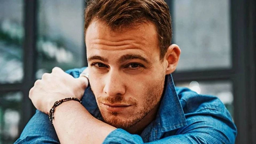 Kerem Bürsin’den yeni sevgilisi Selin Yağcıoğlu’na ayna pozlu ilan-ı aşk! Artık saklanmıyorlar - Resim : 2