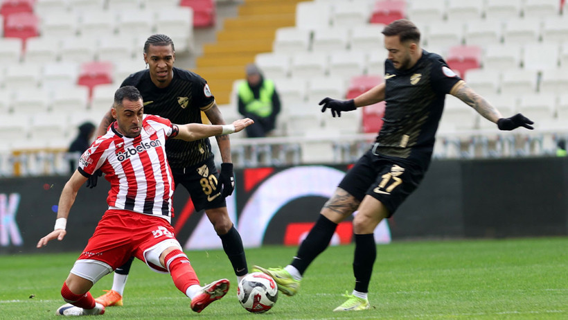 Türkiye ilginç olaylar ligi! Dün bir, bugün iki... - Resim : 1