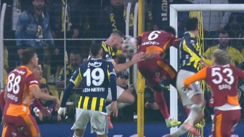 Fenerbahçe'nin Galatasaray maçında iptal edilen golünde karar doğru mu? beIN Trio son noktayı koydu! - Resim : 4