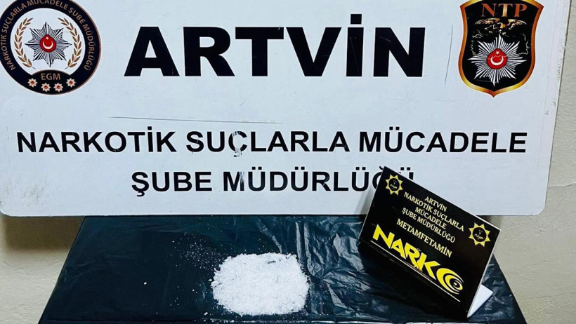 Uyuşturucu hükümlüsü Gürcistan yolunda yakalandı - Resim : 1