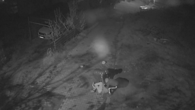 Gebze’de 8 milyonluk gasp: Yaşlı adamı döve döve bütün birikimlerini çaldılar - Resim : 1