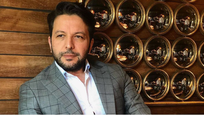 Ünlü türkücü Nihat Doğan canlı yayında çıldırdı! Kuryeye gözdağı verdi: Gece yataklarınıza girer kabus olurum - Resim : 9