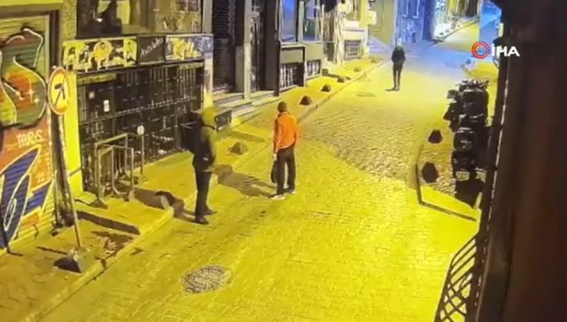 İstanbul’un göbeğinde scooter hırsızlığı: Kıskıvrak yakalandılar - Resim : 1