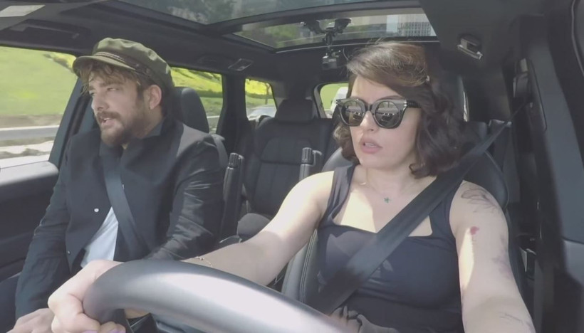 Enis Arıkan ‘Ezgi Mola' sorusuna bile katlanamadı: Daha düne kadar çifte kumrular gibiydiniz! - Resim: 27