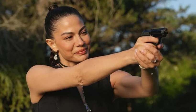 Eşref Rüya'nın Nisan'ı Demet Özdemir Beşiktaşlı Emirhan Topçu ile aşk mı yaşıyor? Yaş farkı dikkat çekti! - Resim : 1