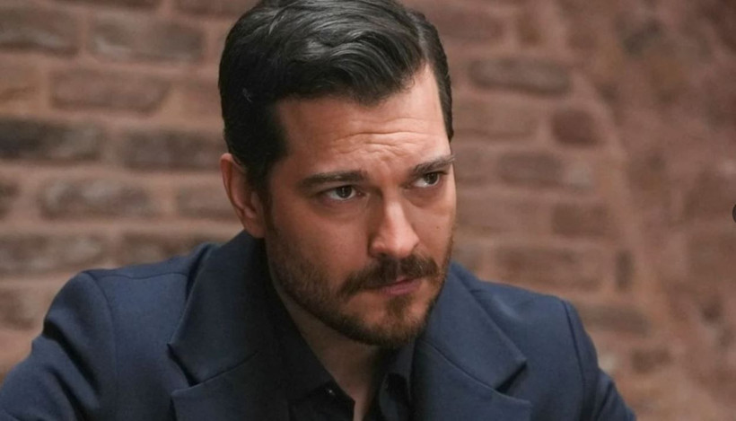 Sevimli köpekle oynayan bu çocuk Türkiye’nin en ünlü oyuncusu! Eşref Rüya’nın ağır abisi kim? - Resim: 18