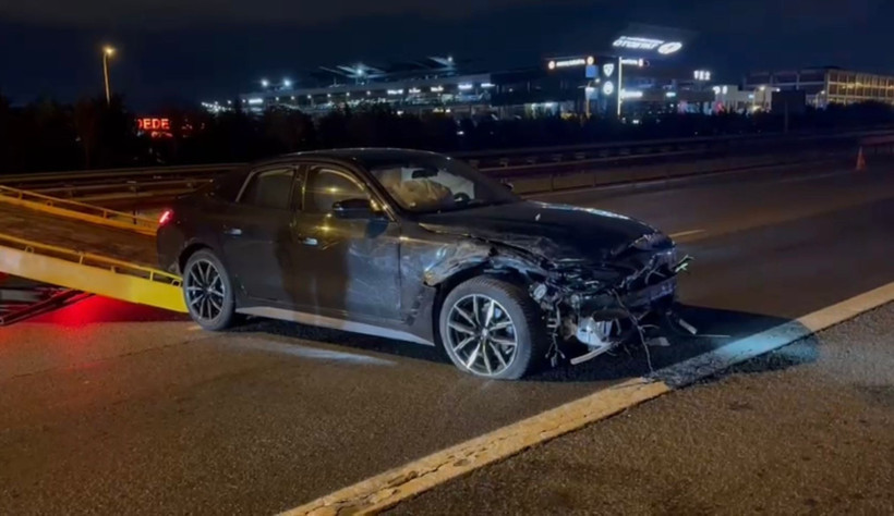 İstanbul TEM Otoyolu'nda korkunç kaza! 4 kişi yaralandı - Resim : 1