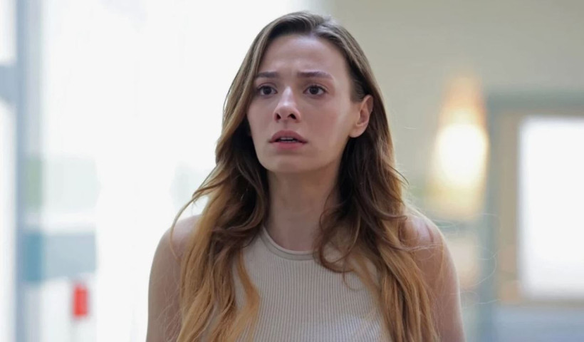 Serenay Sarıkaya'nın kopyası Sümeyye Aydoğan, sevgilisi Atakan Hoşgören ile yakalandı! Gala sürprizi - Resim : 5