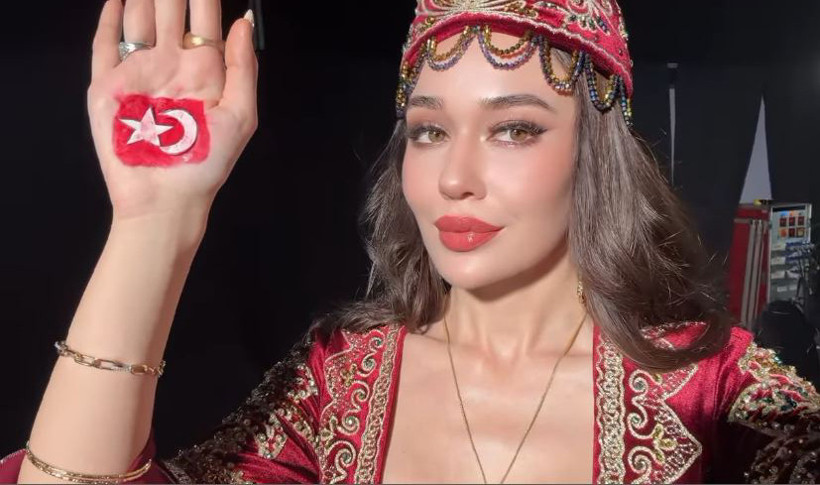 Hürrem Sultan gibi sahneye çıktı: Türkiye güzeli Ceren Arslan Kainat Güzellik Yarışması'na damga vurdu! - Resim : 5