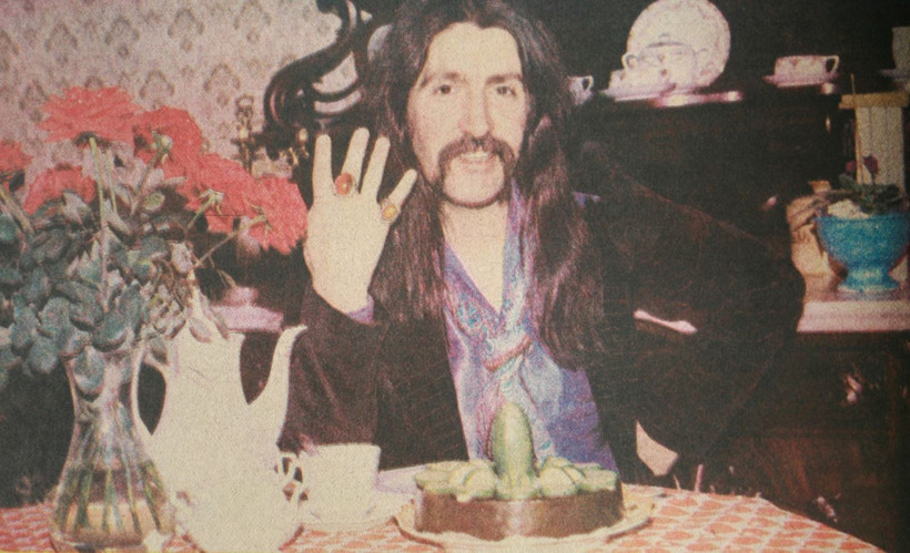 Türk Müziği’nin dev ismi Barış Manço’nun hiç görmediğiniz çocukluk karesi olay oldu! 7'den 77'ye herkesin sevgilisiydi - Resim: 22