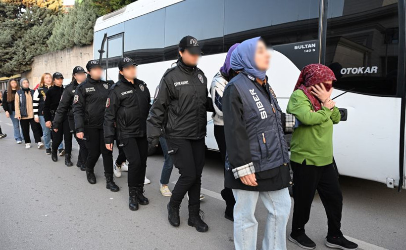 11 ilde bungalov şebekesi yakalandı - Resim : 2