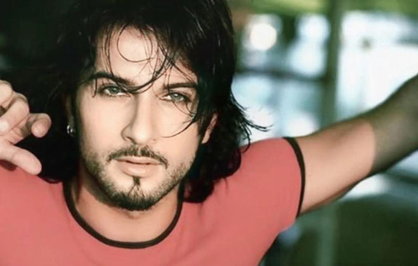 Beyazlar içindeki bu masum yüz kim? Sadece Türkiye değil, Dünya onu tanıyor! - Resim: 15