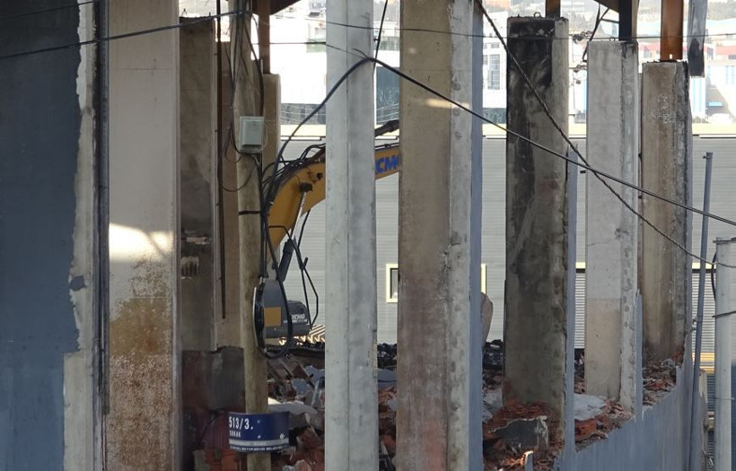 Kozmetik fabrikasında yıkım başladı! 7 kişiye mezar olmuştu - Resim : 5